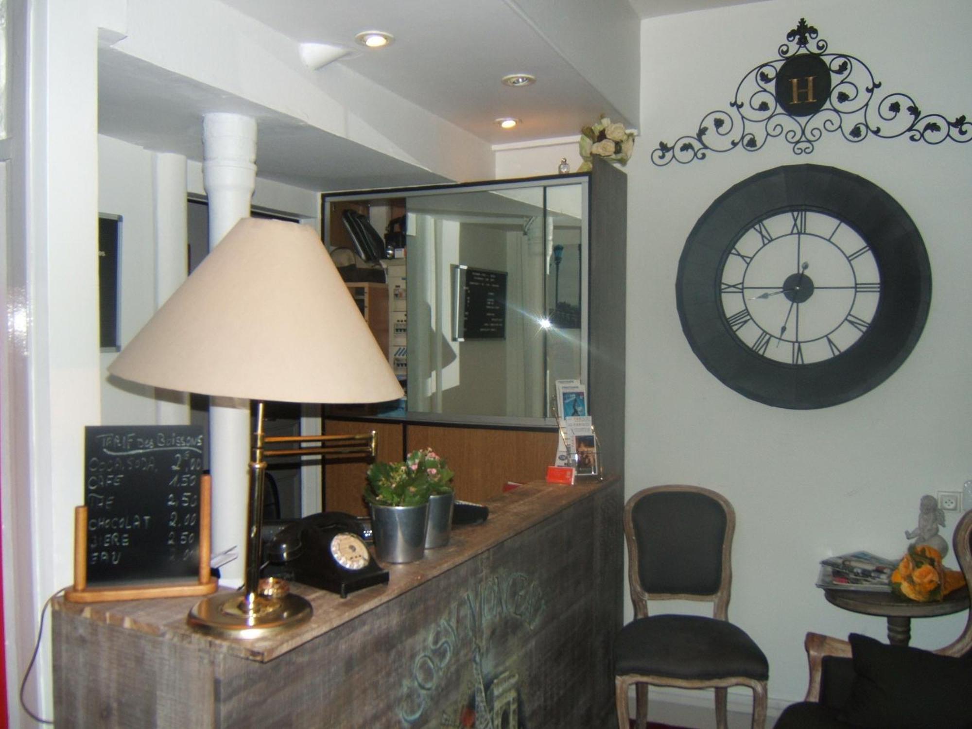 Hotel Cosy Monceau Parigi