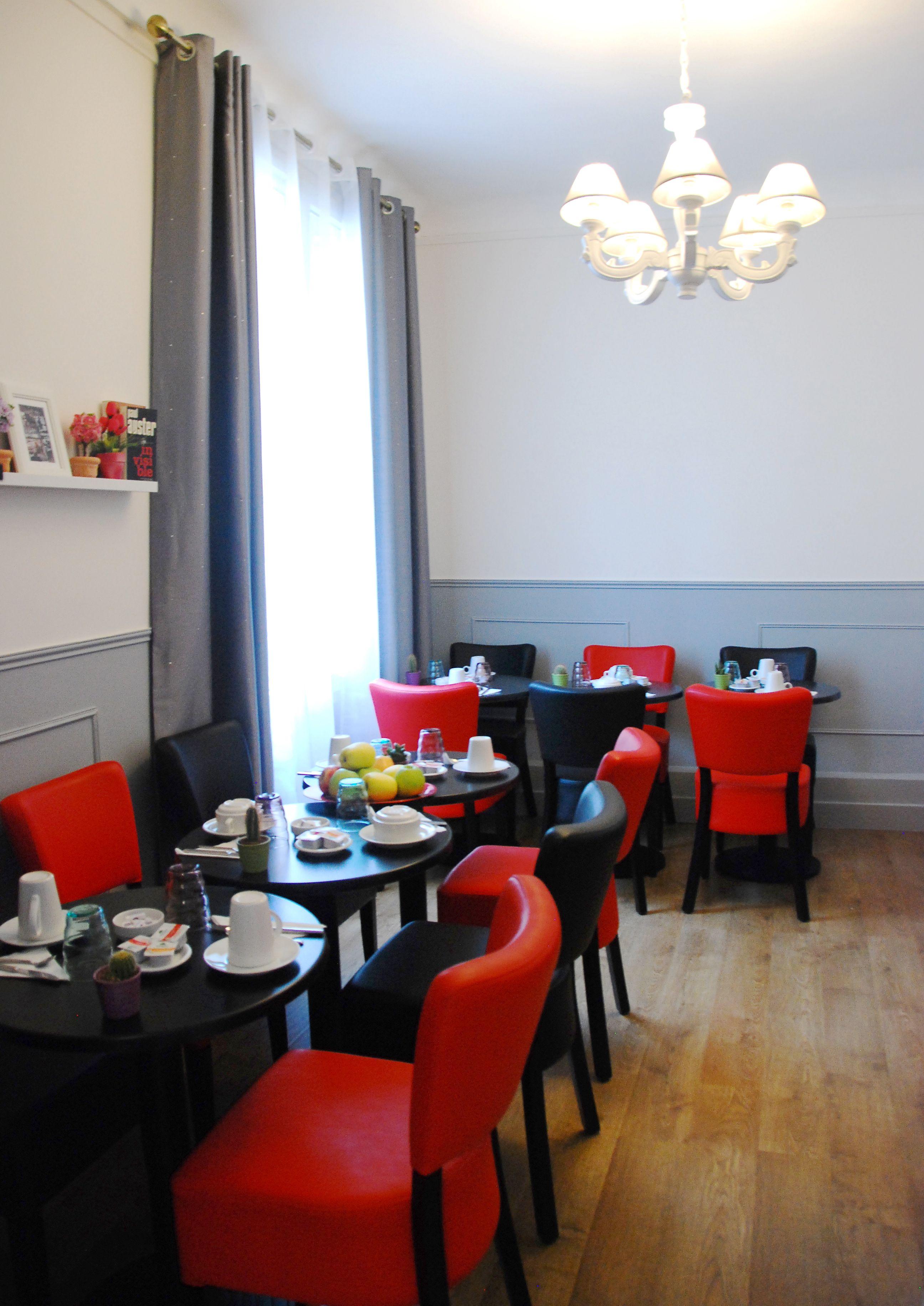Cosy Monceau Hotel