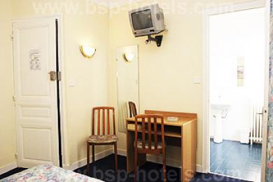 Cosy Monceau Hotel